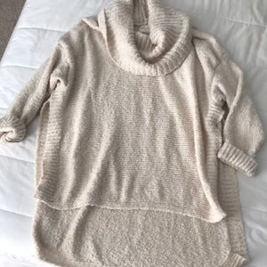 Super cozy chunky knit high low sweater